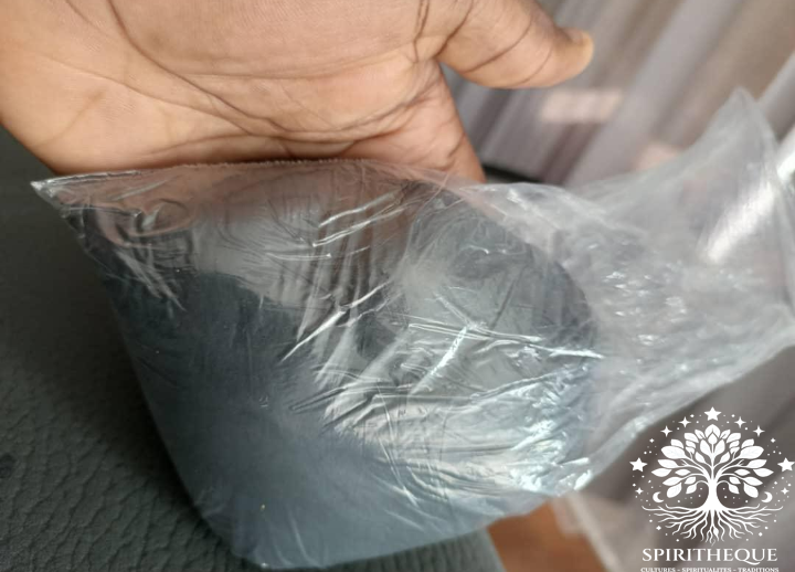 POUDRE POUR LES FEMMES